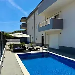 Willa Ocean Breeze With Pool