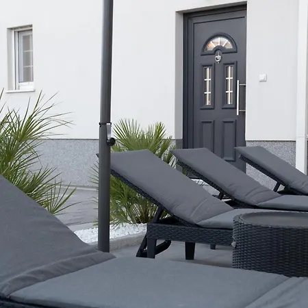 Ocean Breeze With Pool וילה