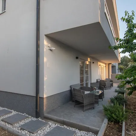 Ocean Breeze With Pool * Zaglavice