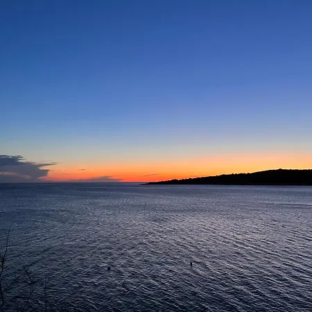 Ocean Breeze With Pool וילה *