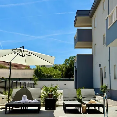 Ocean Breeze With Pool Sevid