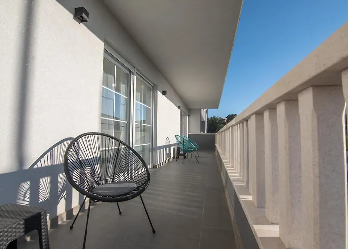 Ocean Breeze With Pool *