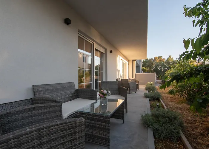 וילה Ocean Breeze With Pool *