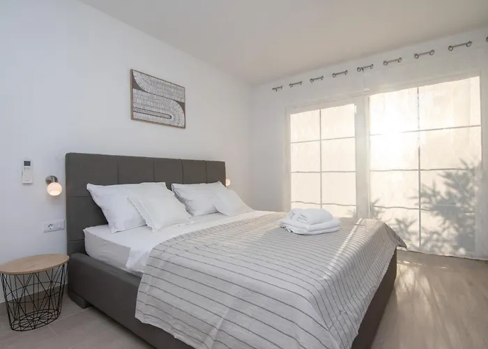 Ocean Breeze With Pool * Zaglavice