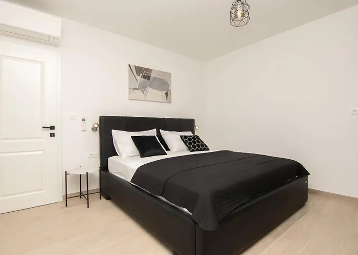 וילה Ocean Breeze With Pool *