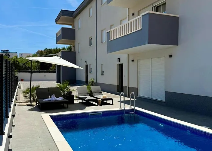 וילה Ocean Breeze With Pool *