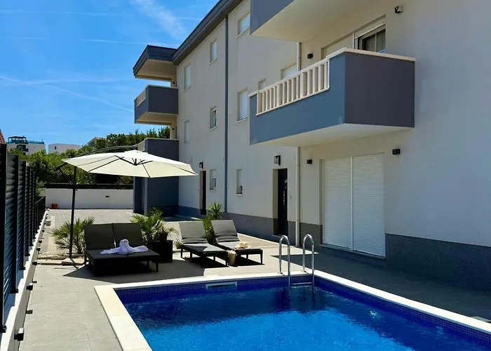 וילה Ocean Breeze With Pool